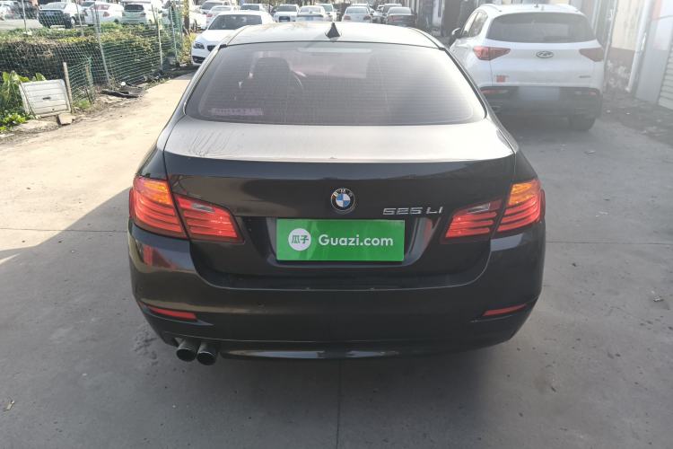 Used BMW 5 Series 2014 525Li Leading Model
