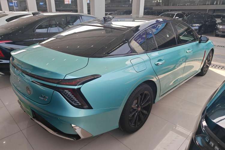 Used Hongqi H6 2023 2.0T ZhiShang Version Rear Right 45 Deg