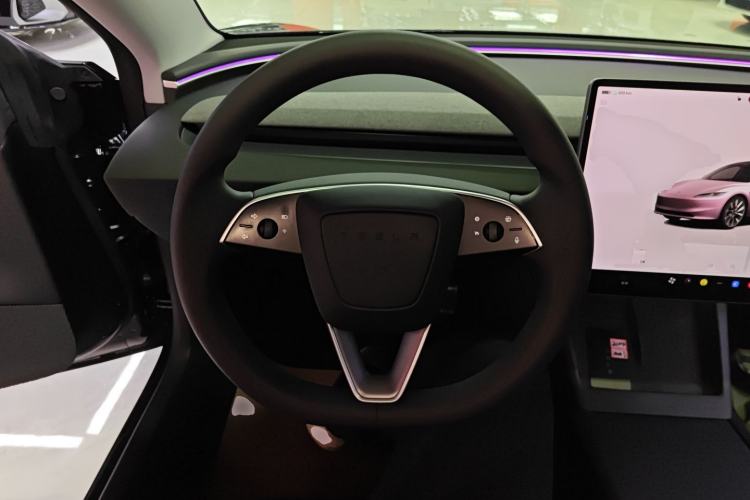 Used Tesla Model 3 2023 Long-Range All-Wheel-Drive Version Steering Wheel