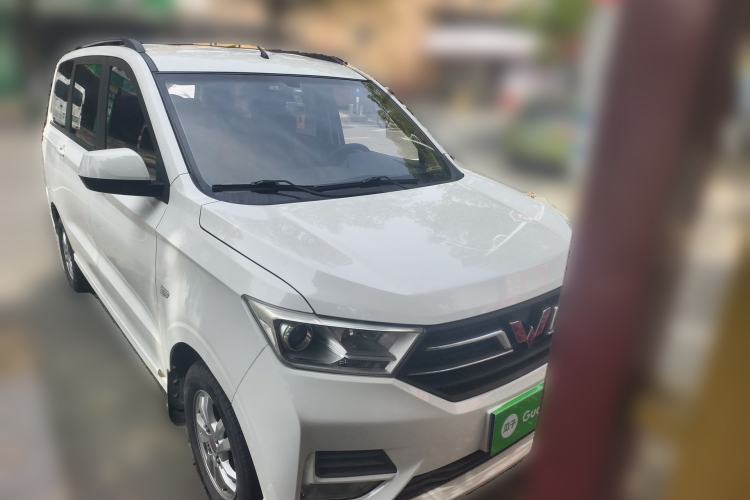 Used Wuling Hongguang 2018 1.5L S Comfort Model L2B Front Right 45 Deg