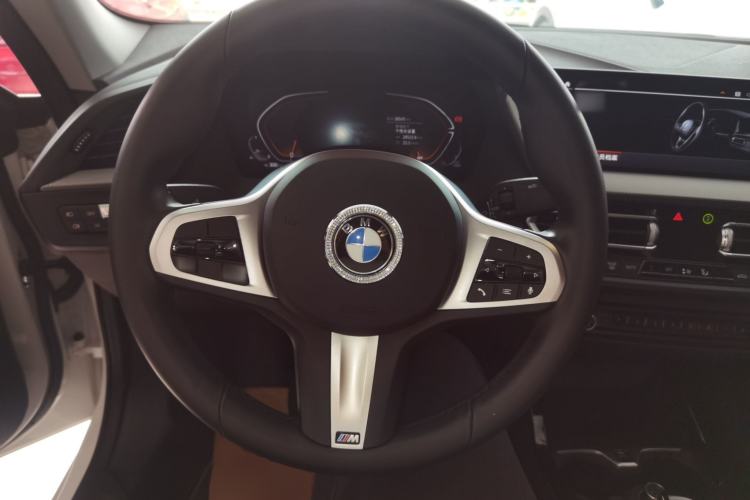 Used BMW 2 Series 2023 225i Four-Door Coupe M Sport Package Steering Wheel