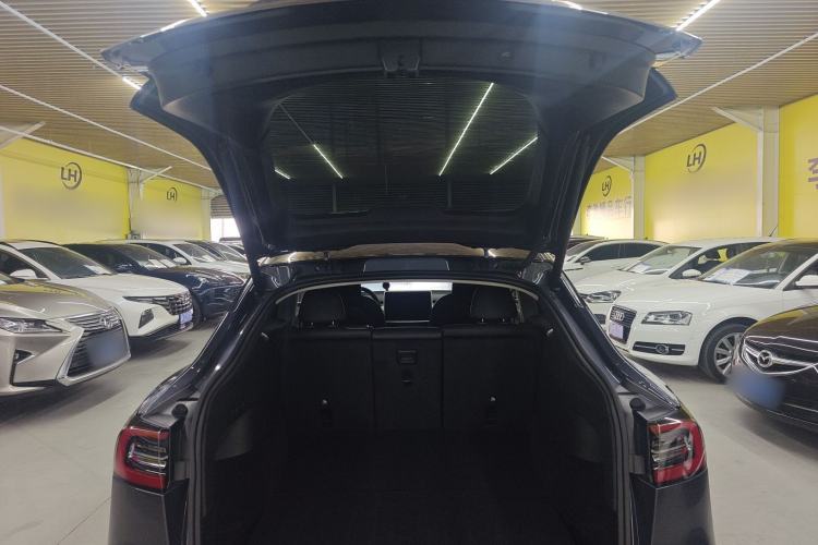 Used Tesla Model Y 2023 Rear-Wheel-Drive Version