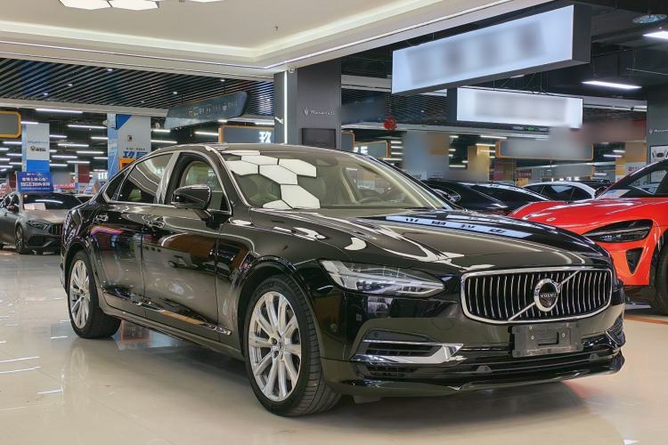 Used Volvo S90 New Energy 2019 T8 E-Drive Hybrid Honor Edition 3 Seats China VI Standard Exterior 2
