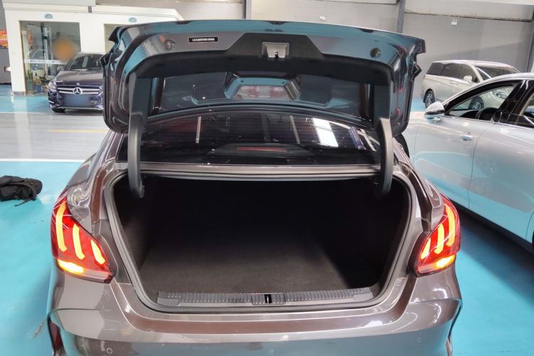 Used MG 5 2021 180 DVVT CVT Youth Luxury Edition
