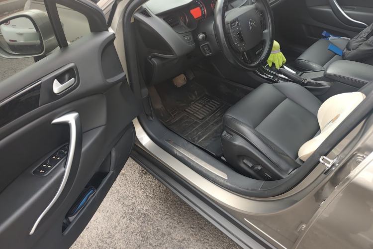 Used Citroen C5 2013 2.3L Automatic Zunyu Model