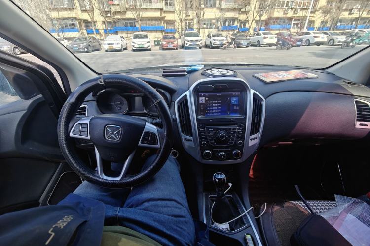 Used JMC Yusheng S350 2013 2.0T Manual Two-Wheel Drive Gasoline Ultra-Luxury 5-Seater
