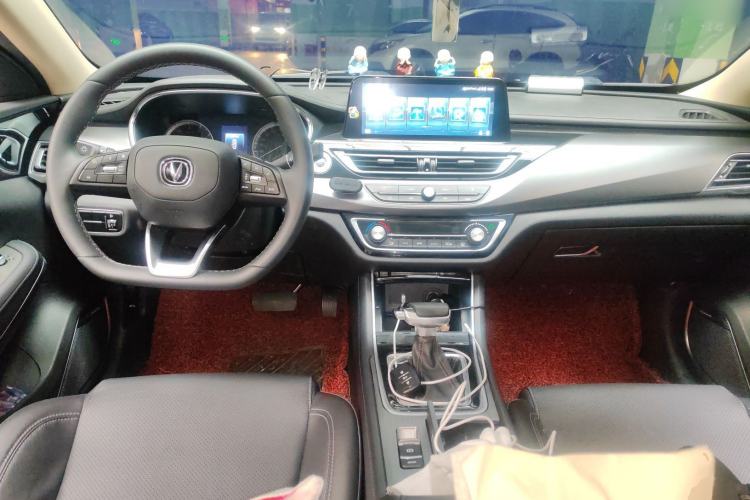 Used CHANGAN Ruicheng CC 2021 Blue Whale Edition 1.5T DCT Luxury Model Center Console