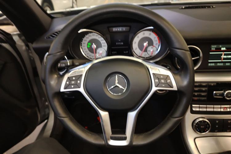 Used Mercedes-Benz SLK-Class 2011 SLK 200 Fashion Model
