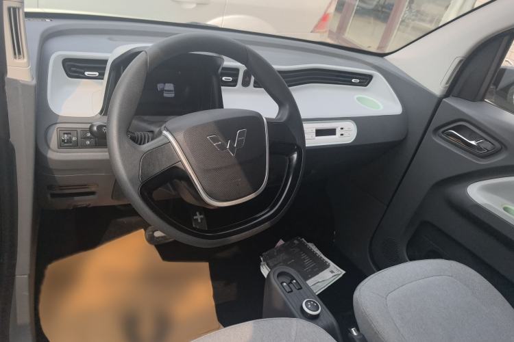 Used Wuling Hongguang MINIEV 2021 Macaron Premium Model – Lithium Iron Phosphate Interior 3