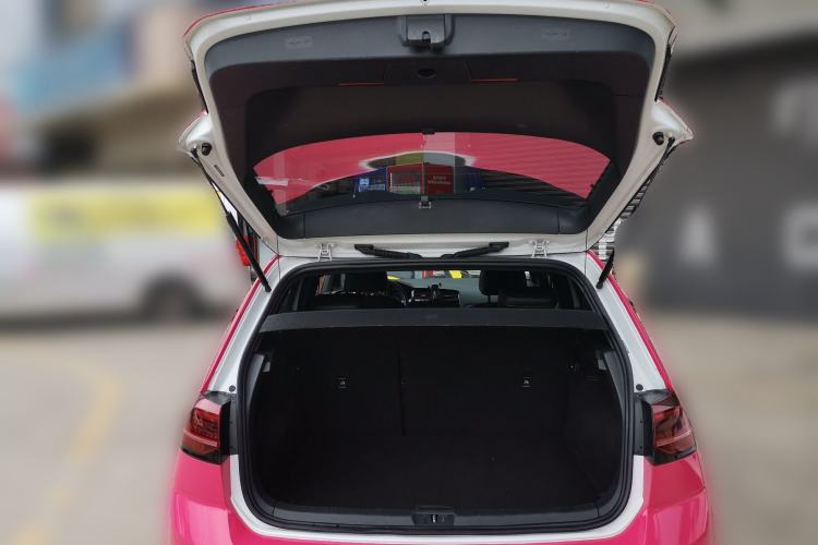 Used Volkswagen Golf 2018 280TSI Automatic R-Line Model
