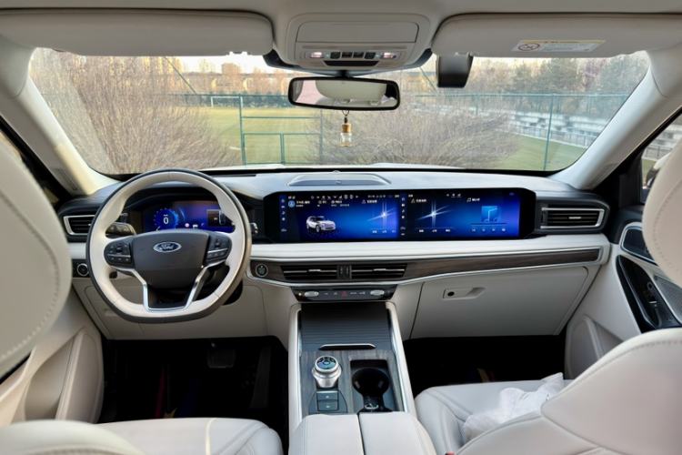 Used Ford Explorer 2023 EcoBoost 285 Four-Wheel Drive Red Gold Edition 6 Seats
