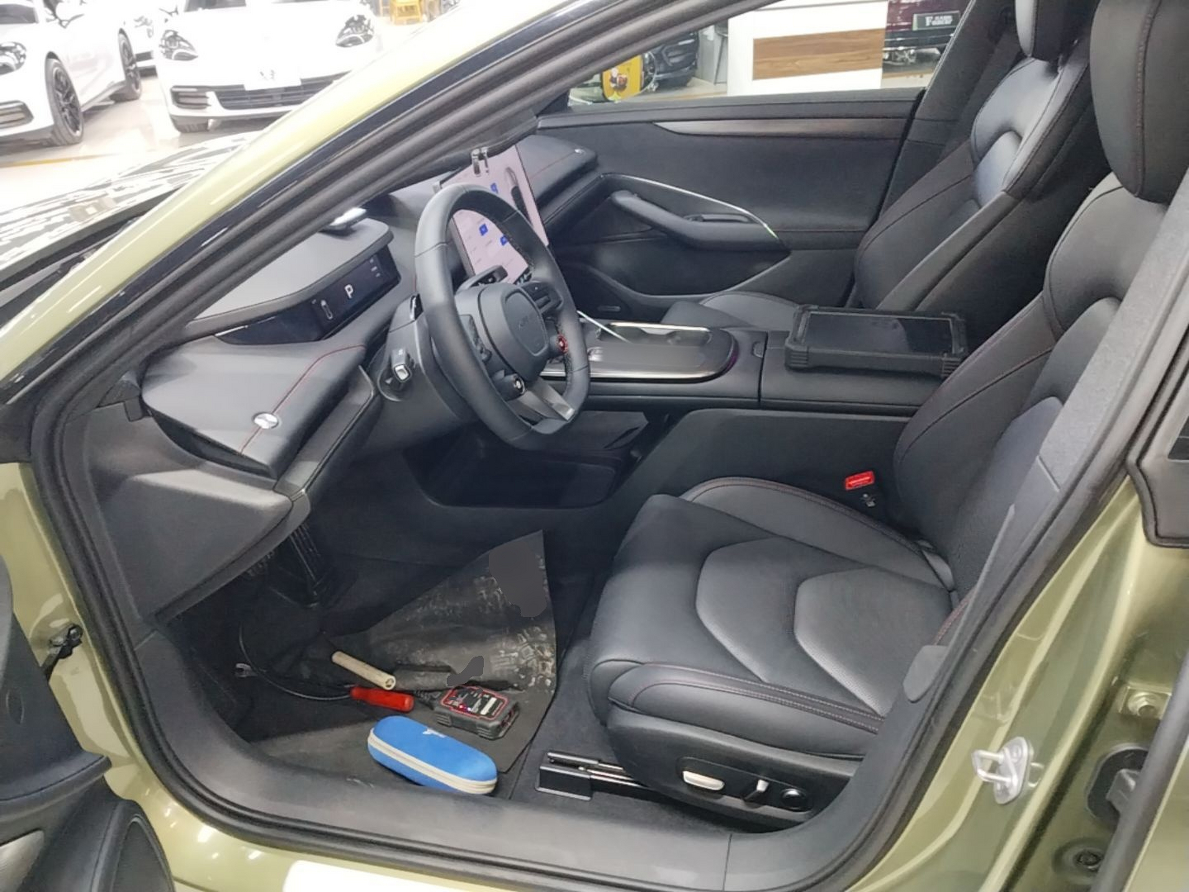 Interior delantero
