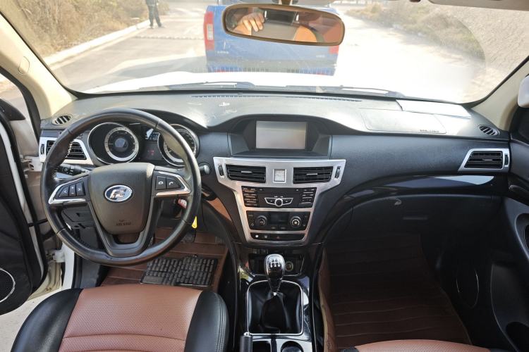 Used Foday Landfort 2015 1.9T Diesel Two-Wheel Drive Standard Edition 7 Seats
