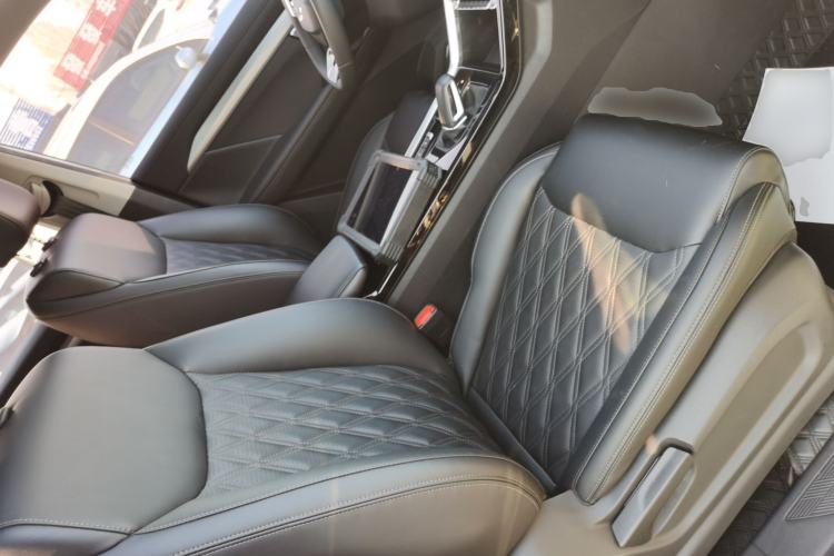 Used Wuling Asta 2022 2.0L DHT Electric-Speed Version