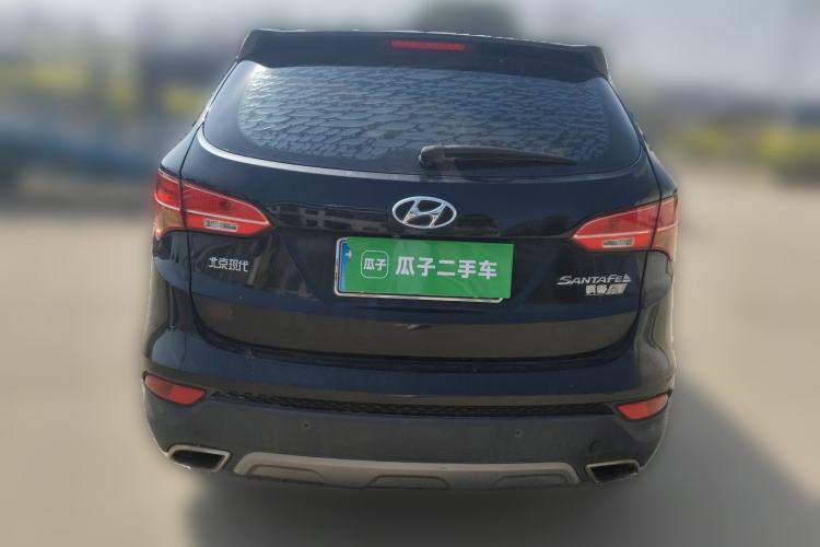 Used Hyundai Santa Fe 2015 2.4L Automatic Two-Wheel Drive Smart Version 5 Seats Rear