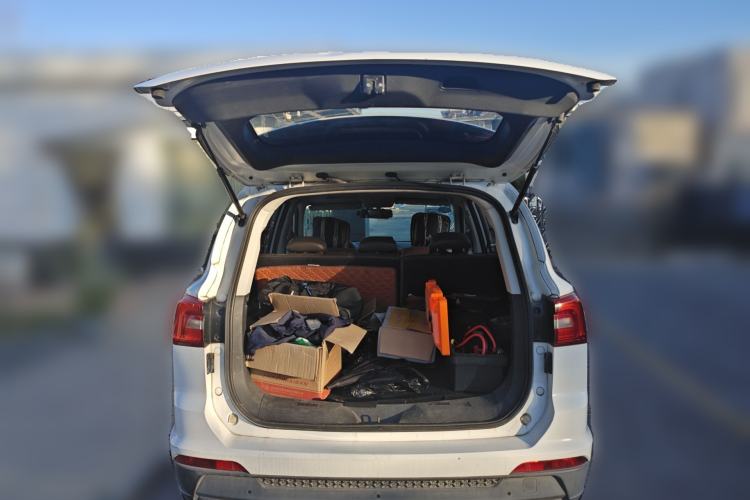 Used FORTHING Joyear X5 2017 1.6L Manual Luxury Model Trunk