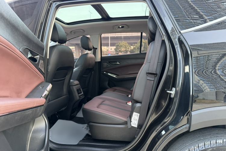 Used SOL X8 PLUS 2023 1.5 TGDI DCT Smart Edition 7-Seater