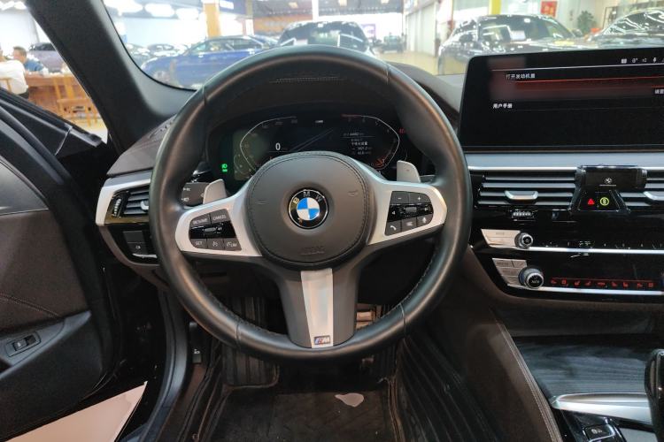 Used BMW 5 Series 2022 Second Facelift 530Li Luxury Version M Sport Package