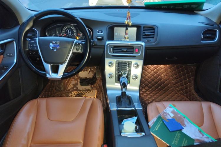 Used Volvo S60 2015 S60L 2.0T Zhiyuan Edition