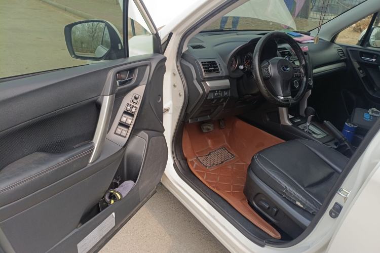 Used Subaru Forester 2014 2.0i Automatic Luxury Edition
