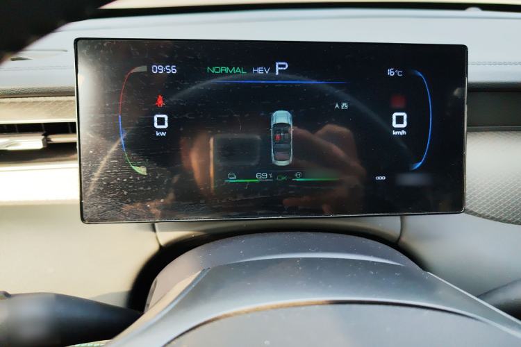 Used BYD Qin PLUS 2025 DM-i Smart Drive 55KM Leading Model
