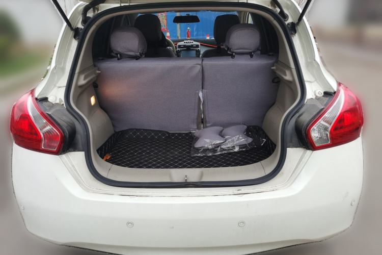 Used Nissan Tiida 2011 1.6L CVT Comfort Model