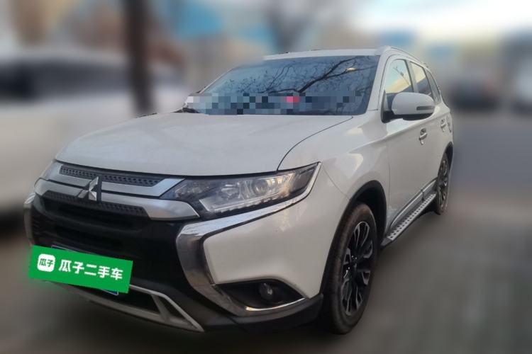 Used Mitsubishi Outlander 2019 2.0L Two-Wheel Drive Comfort Edition 5 Seats China V Standard