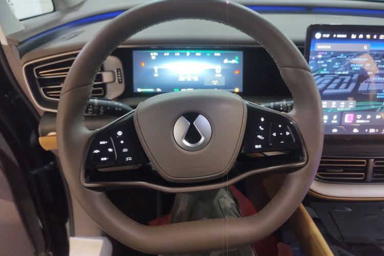 Used Denza D9 2022 DM-i 970 Four-Wheel Drive Flagship Model Steering Wheel