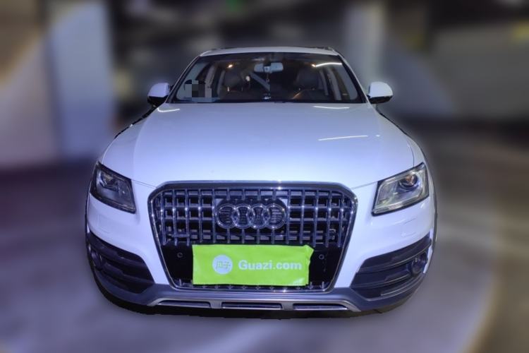 Used Audi Q5 2017 Plus 40 TFSI Technology Model