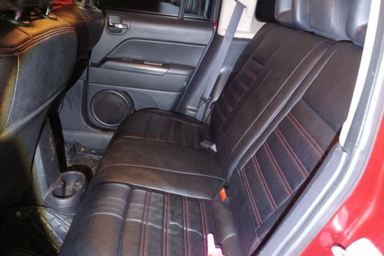 Used Jeep Patriot 2014 2.4L Sport Edition Interior 4
