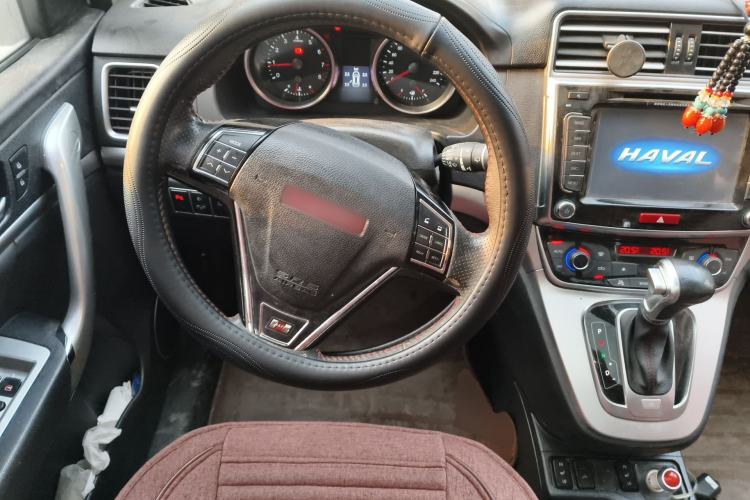 Used Haval H6 2015 Sport Edition 1.5T Automatic Two-Wheel Drive Luxury Model Steering Wheel
