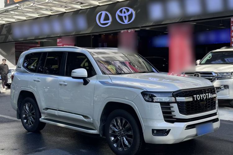 Used Toyota Land Cruiser 2022 3500 3.5T GXR with 20 Wheels Velvet Finish No Creep—Middle East