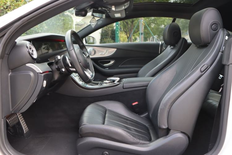 Used Mercedes-Benz E-Class 2017 E 200 Coupe Interior 8