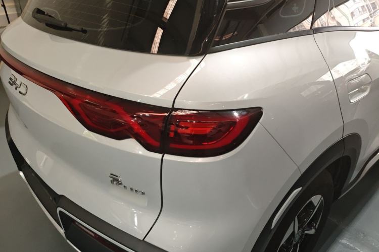 Used BYD Yuan UP 2024 401KM Leading Edition Right Rear Taillight