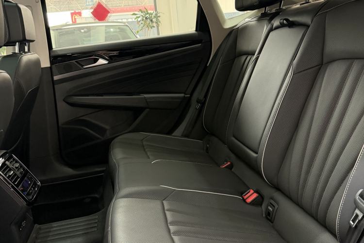 Used Volkswagen Passat 2024 380TSI Starry Dragon Edition