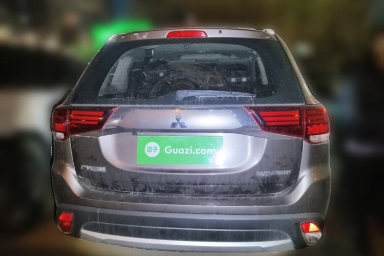 Used Mitsubishi Outlander 2018 2.0L Two-Wheel Drive Glory Edition 5 Seats