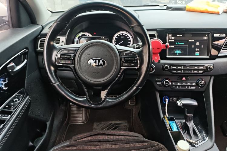 Used Kia Niro 2017 1.6L Luxury Edition Steering Wheel