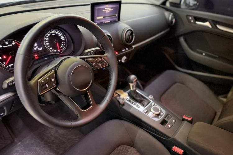 Used Audi A3 2020 Restyled Limousine 35 TFSI Ambition Version China VI Interior 2