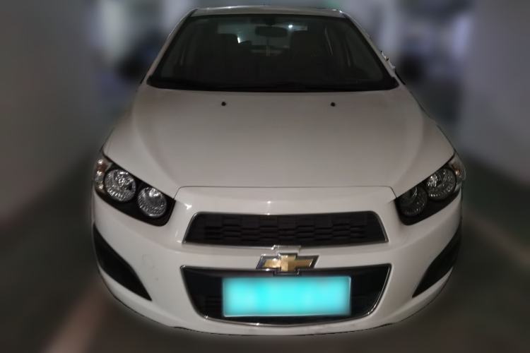 Used Chevrolet Aveo Sonic 2011 Sedan 1.4L MT SL
