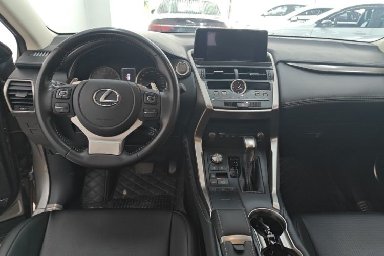 Used Lexus NX 2020 200 Front-Wheel Drive Freeline Edition China VI Standard Center Console