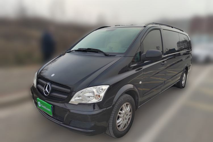 Used Mercedes-Benz Vito 2011 2.5L 7-seater executive version