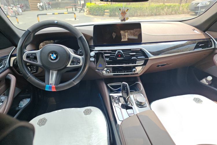 Used BMW 5 Series 2022 Second Facelift 525Li M Sport Package
