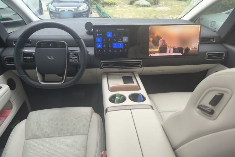 Used Li Auto MEGA 2025 Home Family Special Edition Center Console
