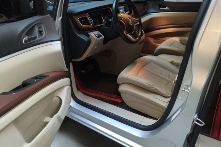 Used Buick GL8 2017 25S Luxury Version China V Standard