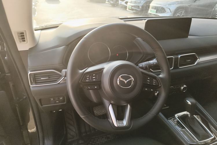 Used Mazda CX-5 2025 2.0L Automatic Two-Wheel Drive ZhiShang Pro Steering Wheel