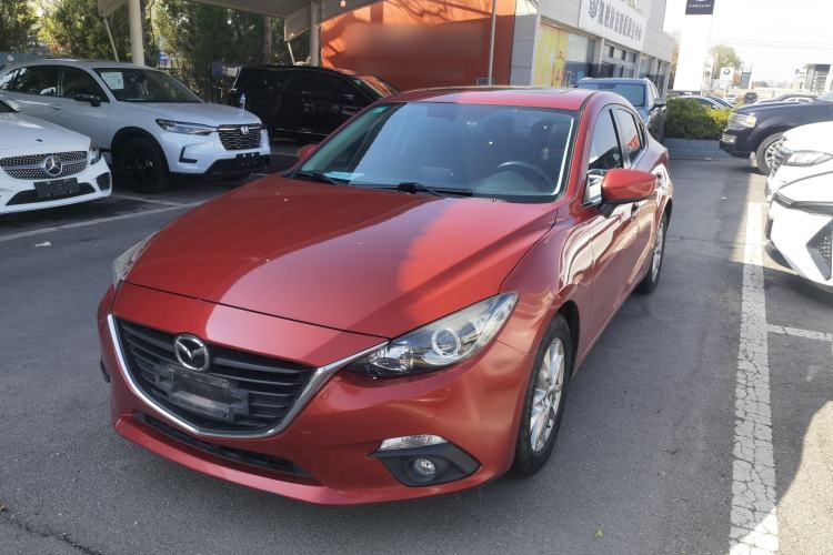 Used Mazda 3 Axela 2016 Sedan 1.5L Automatic Luxury Model