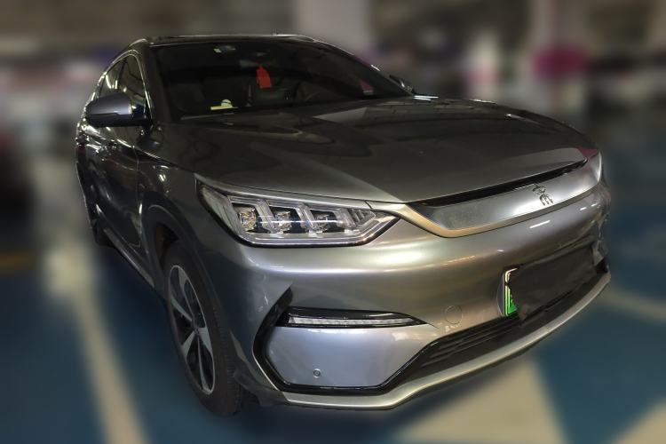 Used BYD Song PLUS New Energy 2021 EV Deluxe Model Front Right 45 Deg