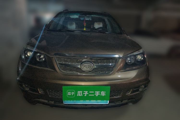 Used BYD S6 2013 Jingyue Edition 2.4L Automatic Luxury Model 5 Seats
