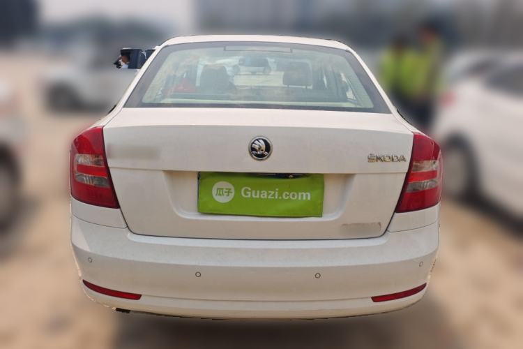 Used Skoda Octavia 2015 Classic Model 1.6L Manual Yijie Edition
