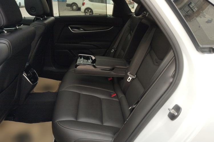 Used Cadillac XTS 2018 28T Luxury Edition Left Rear Seat